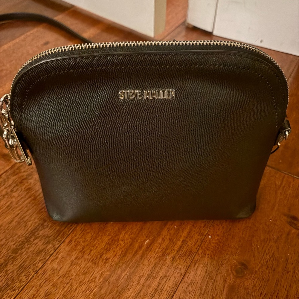Steve Madden Black Crossbody Bag Silver Detail